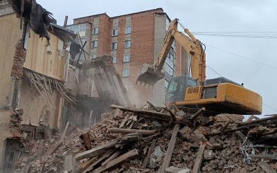 Промышленный снос и демонтаж зданий спецтехникой - Курск, цены, предложения специалистов