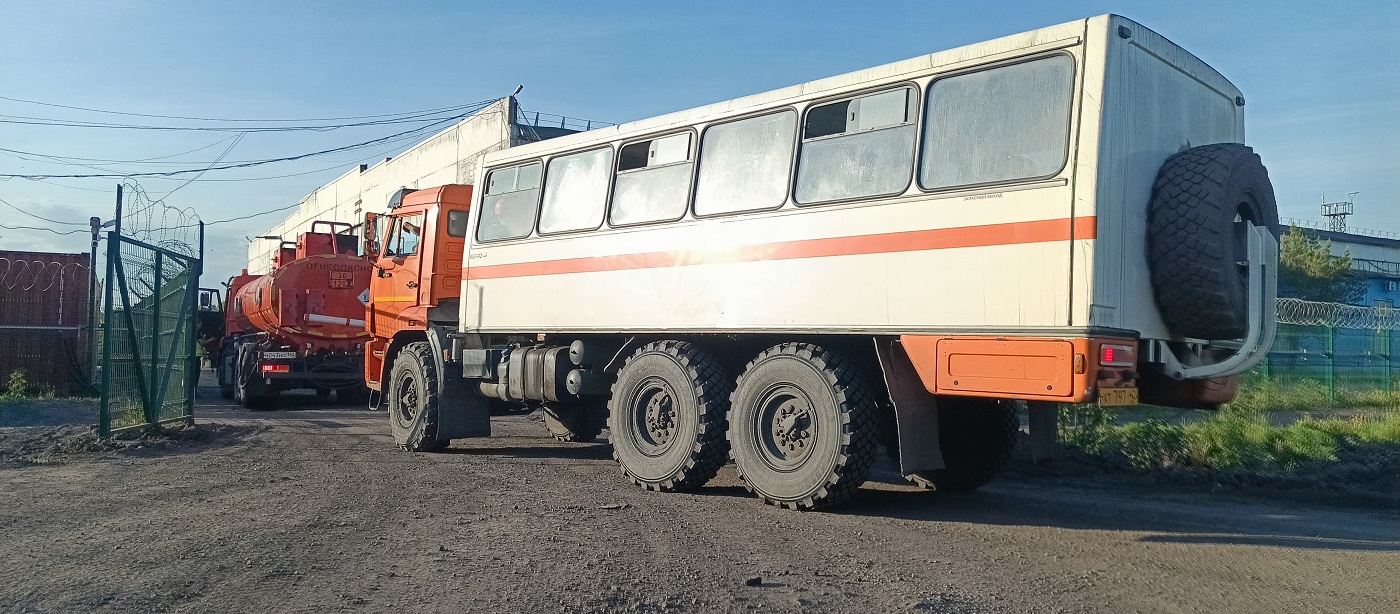 Вахтовые перевозки сотрудников автобусами и спецтехникой в Курской области