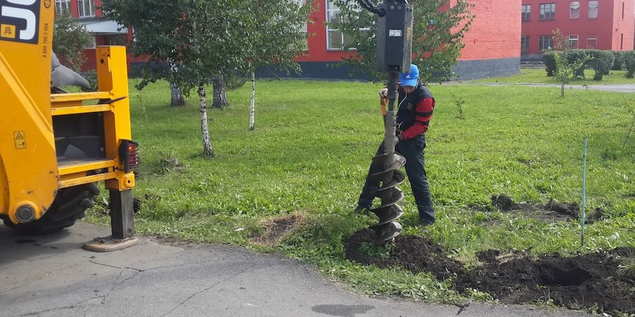 Услуги по бурению грунта под столбы и фундамент в Курской области